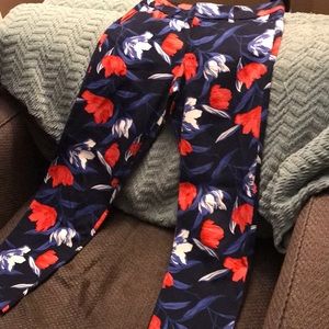 EUC Old Navy Pixie Pants